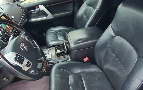 Toyota Land Cruiser 200, 2014 год, 4 390 000 рублей, 8 фотография