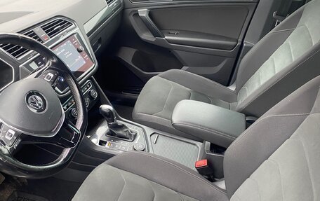 Volkswagen Tiguan II, 2017 год, 3 000 000 рублей, 10 фотография