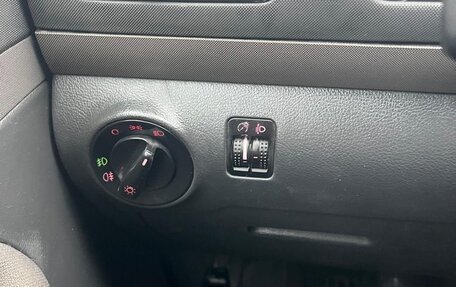 Volkswagen Sharan I рестайлинг, 2002 год, 375 000 рублей, 15 фотография