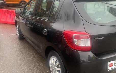 Renault Sandero II рестайлинг, 2015 год, 720 000 рублей, 3 фотография