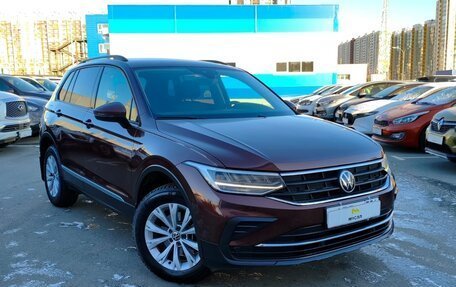 Volkswagen Tiguan II, 2022 год, 2 649 000 рублей, 1 фотография