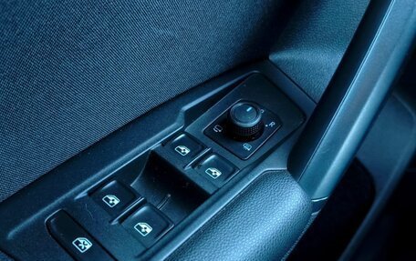 Volkswagen Tiguan II, 2022 год, 2 649 000 рублей, 9 фотография