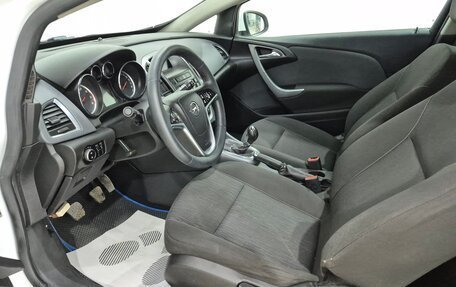 Opel Astra J, 2013 год, 640 000 рублей, 9 фотография