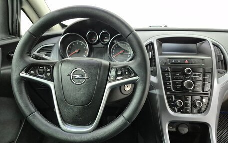 Opel Astra J, 2013 год, 640 000 рублей, 11 фотография