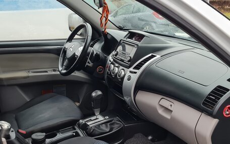 Mitsubishi Pajero Sport II рестайлинг, 2015 год, 1 439 000 рублей, 6 фотография