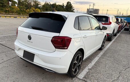 Volkswagen Polo VI (EU Market), 2021 год, 1 190 000 рублей, 2 фотография