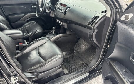 Mitsubishi Outlander III рестайлинг 3, 2008 год, 1 150 000 рублей, 8 фотография