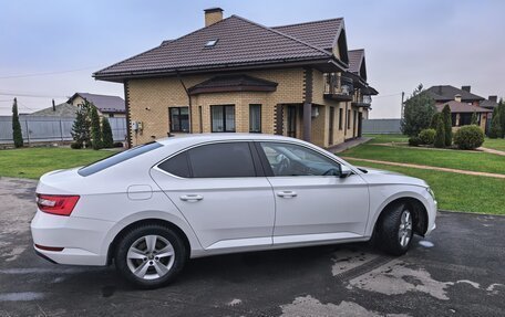 Skoda Superb III рестайлинг, 2016 год, 1 610 000 рублей, 2 фотография