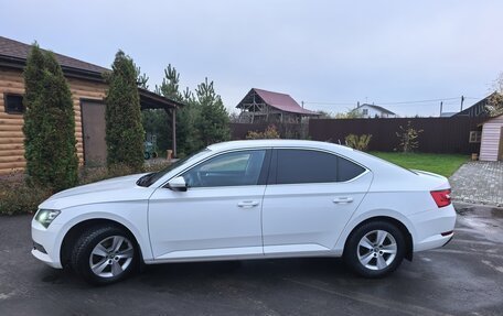 Skoda Superb III рестайлинг, 2016 год, 1 610 000 рублей, 3 фотография