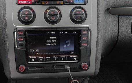 Volkswagen Touran III, 2010 год, 1 000 000 рублей, 10 фотография