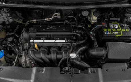 Hyundai Solaris II рестайлинг, 2011 год, 779 000 рублей, 8 фотография