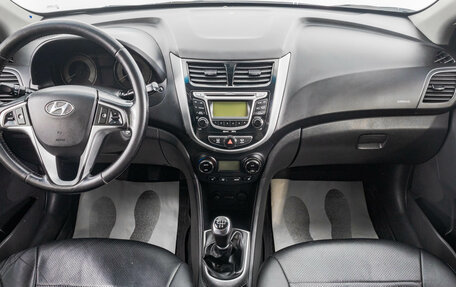 Hyundai Solaris II рестайлинг, 2011 год, 779 000 рублей, 11 фотография