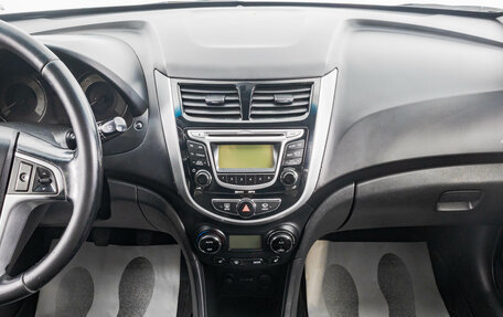 Hyundai Solaris II рестайлинг, 2011 год, 779 000 рублей, 19 фотография