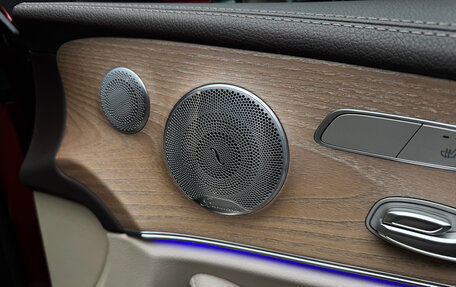 Mercedes-Benz E-Класс, 2017 год, 4 200 000 рублей, 21 фотография