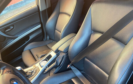 BMW 3 серия, 2010 год, 840 000 рублей, 18 фотография