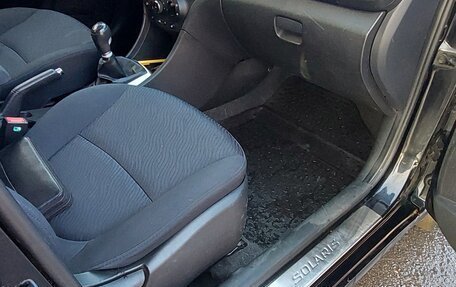 Hyundai Solaris II рестайлинг, 2011 год, 700 000 рублей, 9 фотография