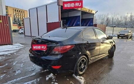 Hyundai Solaris II рестайлинг, 2011 год, 700 000 рублей, 5 фотография