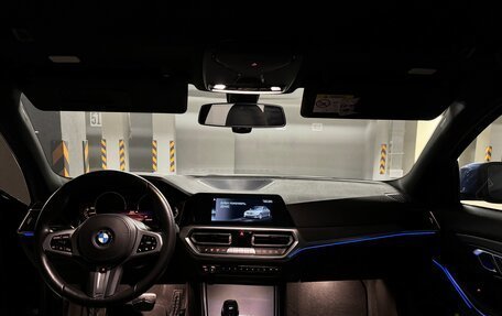 BMW 3 серия, 2019 год, 3 950 000 рублей, 16 фотография