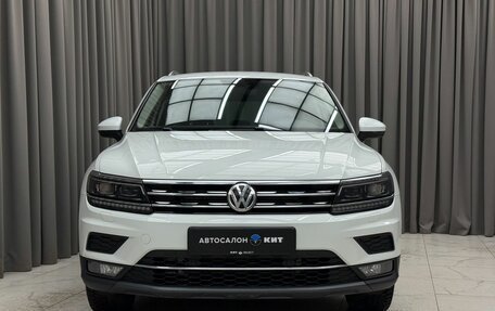 Volkswagen Tiguan II, 2017 год, 2 949 000 рублей, 2 фотография