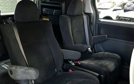 Toyota Vellfire I, 2010 год, 2 270 000 рублей, 12 фотография