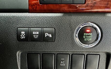 Toyota Vellfire I, 2010 год, 2 270 000 рублей, 19 фотография