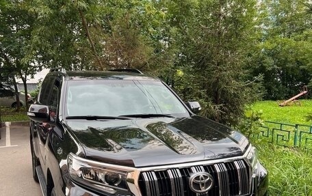 Toyota Land Cruiser Prado 150 рестайлинг 2, 2018 год, 5 199 000 рублей, 1 фотография