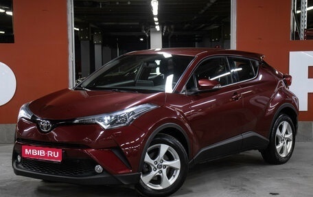 Toyota C-HR I рестайлинг, 2019 год, 2 498 000 рублей, 1 фотография