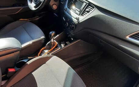 Hyundai Solaris II рестайлинг, 2017 год, 1 260 000 рублей, 13 фотография