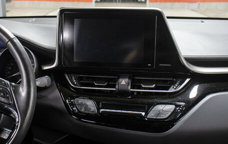 Toyota C-HR I рестайлинг, 2019 год, 2 498 000 рублей, 14 фотография