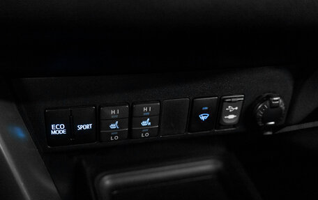 Toyota RAV4, 2014 год, 1 890 000 рублей, 24 фотография