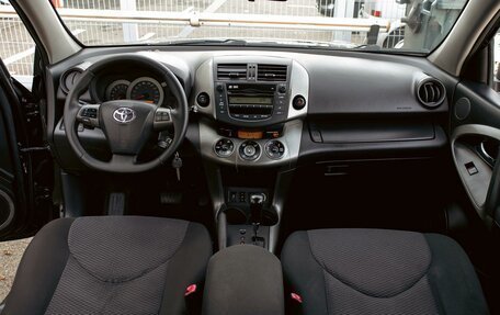 Toyota RAV4, 2011 год, 1 395 000 рублей, 16 фотография