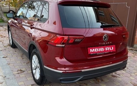 Volkswagen Tiguan II, 2021 год, 2 900 000 рублей, 3 фотография