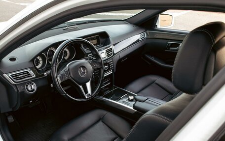 Mercedes-Benz E-Класс, 2013 год, 2 095 000 рублей, 13 фотография