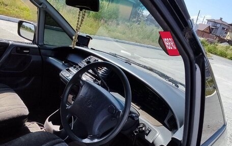 Toyota Estima III рестайлинг -2, 1996 год, 360 000 рублей, 5 фотография