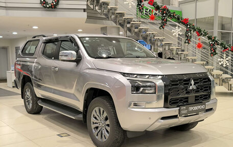 Mitsubishi L200, 2024 год, 5 350 000 рублей, 3 фотография