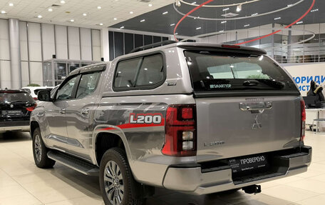 Mitsubishi L200, 2024 год, 5 350 000 рублей, 8 фотография