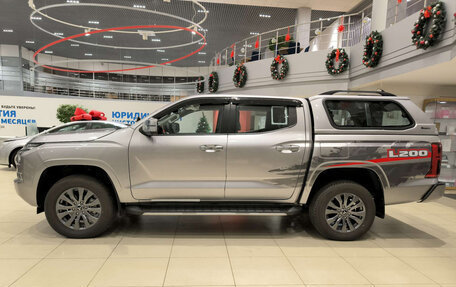 Mitsubishi L200, 2024 год, 5 350 000 рублей, 10 фотография