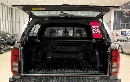 Mitsubishi L200, 2024 год, 5 350 000 рублей, 12 фотография