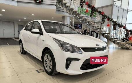 KIA Rio IV, 2020 год, 1 630 000 рублей, 3 фотография