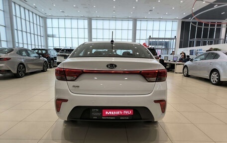 KIA Rio IV, 2020 год, 1 630 000 рублей, 6 фотография