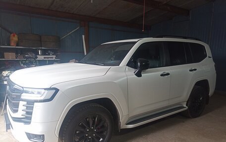 Toyota Land Cruiser, 2021 год, 10 000 000 рублей, 2 фотография