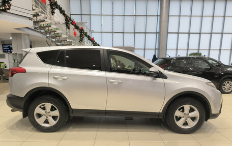 Toyota RAV4, 2013 год, 1 650 000 рублей, 8 фотография
