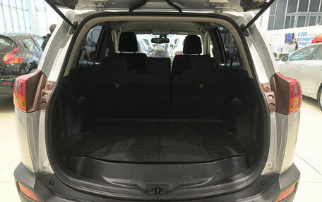 Toyota RAV4, 2013 год, 1 650 000 рублей, 14 фотография