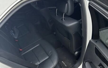 Mercedes-Benz E-Класс, 2011 год, 1 350 000 рублей, 9 фотография