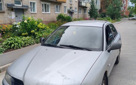 Mitsubishi Carisma I, 2003 год, 200 000 рублей, 16 фотография