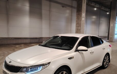 KIA Optima IV, 2018 год, 1 700 000 рублей, 2 фотография