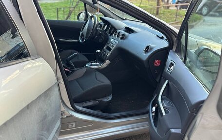 Peugeot 308 II, 2010 год, 11 фотография