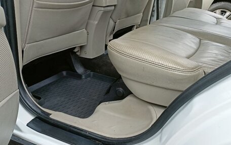 Mitsubishi Outlander III рестайлинг 3, 2008 год, 1 050 000 рублей, 16 фотография