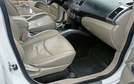 Mitsubishi Outlander III рестайлинг 3, 2008 год, 1 050 000 рублей, 10 фотография