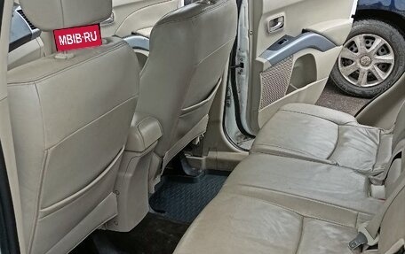 Mitsubishi Outlander III рестайлинг 3, 2008 год, 1 050 000 рублей, 18 фотография